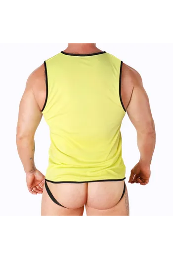 Maglietta Red Macho - Taglio Sportivo e Materiale Leggero