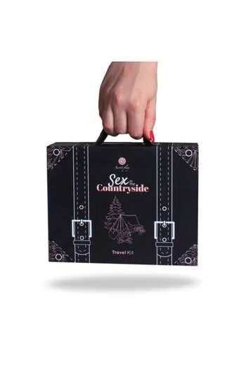 Sex in the Countryside Travel Kit: The Adventure Kit for Couples