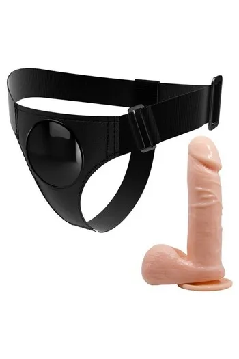 Dildo con Cinturino Realistico - Sessione di Puro Piacere | Pretty Love