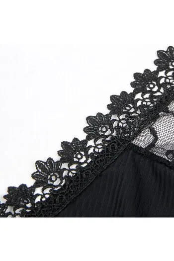 Lingerie Sublime: Eleganza e Seduzione Estrema