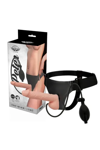 Harness Attraction: La Collezione Completa di Arnesi per Realizzare Ogni Fantasia