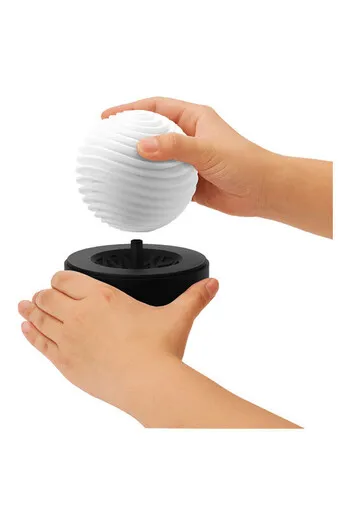 TENGA GEO - Masturbatore Maschile con Design Geometrico e Sensazioni Intense