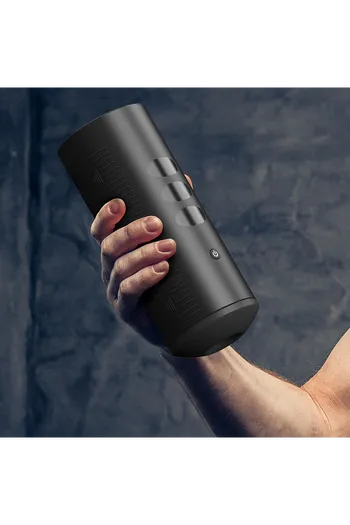 Titan de Kiiro: Il Masturbatore Maschile Interattivo con Vibrazioni Sensibili al Tatto