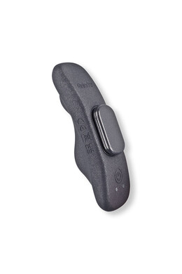 Clitoral stimulating panty with discreet vibration