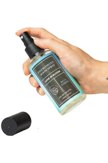 Spray Feromoni Blue Ember per Ambiente: Crea Atmosfera Attraente