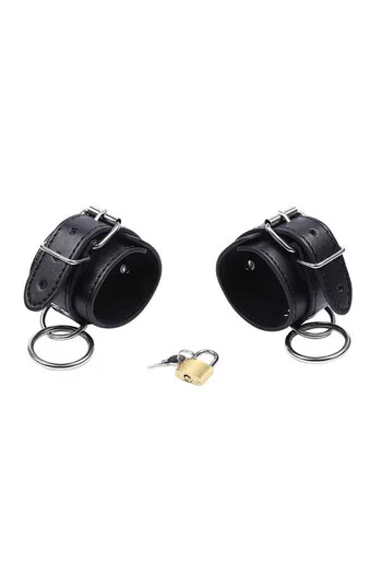 High-Quality Fetish Accessories | Ohmama - Discover Your Pleasure