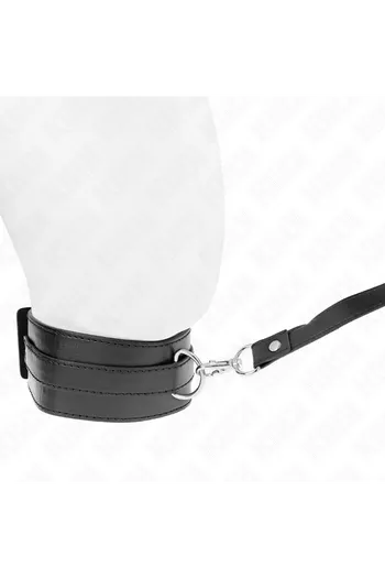 Collari e Collari con Guinzaglio KINK: Eleganza e Controllo