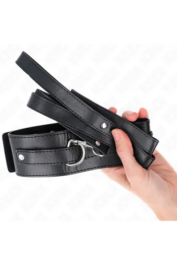 Collari e Collari con Guinzaglio KINK: Eleganza e Controllo
