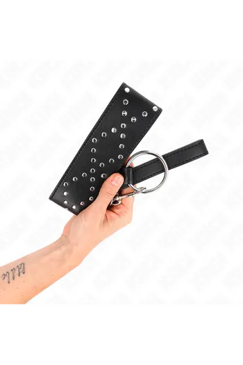 Collari e Collari con Guinzaglio KINK: Eleganza e Controllo