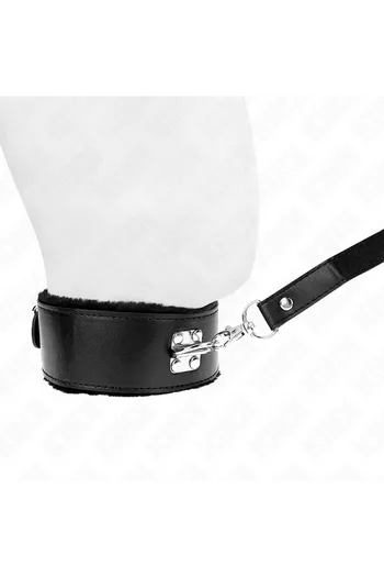 Collari e Collari con Guinzaglio KINK: Eleganza e Controllo