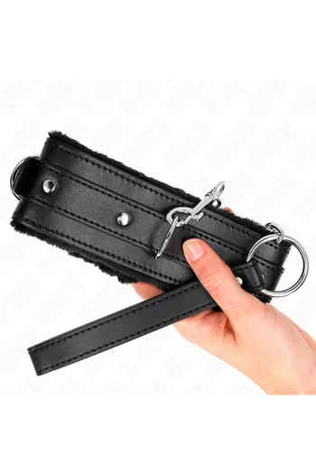 Collari e Collari con Guinzaglio KINK: Eleganza e Controllo