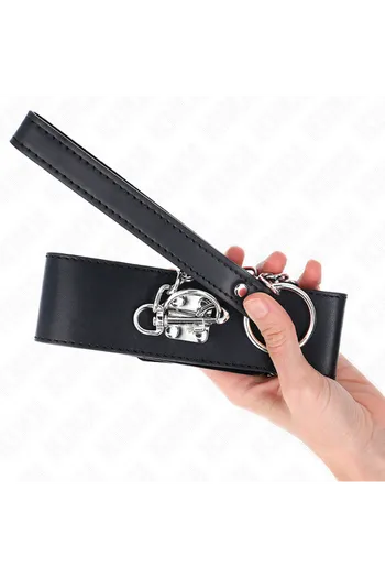 Collari e Collari con Guinzaglio KINK: Eleganza e Controllo