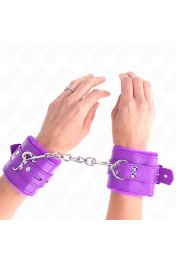 BDSM Wrist Cuffs: Style, Comfort and Control