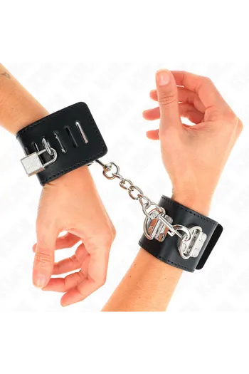 BDSM Wrist Cuffs: Style, Comfort and Control
