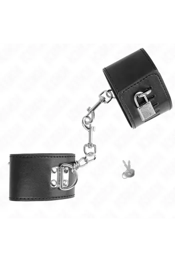 BDSM Wrist Cuffs: Style, Comfort and Total Control