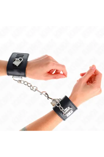 BDSM Wrist Cuffs: Style, Comfort and Total Control