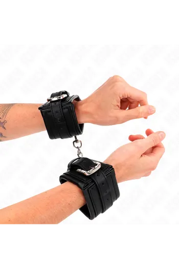 Cinturini da Polso BDSM: Stile, Comfort e Controllo