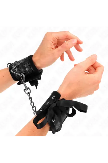 Manette BDSM: Stile, Comfort e Controllo in Ogni Sessione