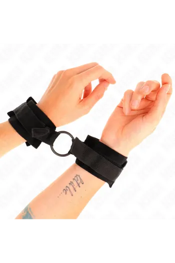 Manette BDSM: Stile, Comfort e Controllo in Ogni Sessione