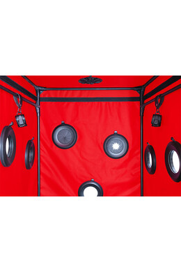 SCANDALE - Black & Red: Submission and Control Experience | Premium BDSM Booth