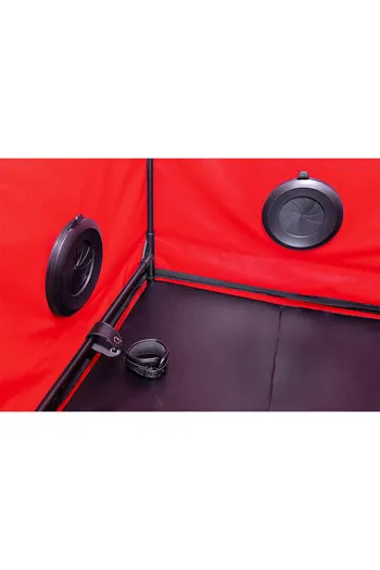 SCANDALE - Black & Red: Submission and Control Experience | Premium BDSM Booth