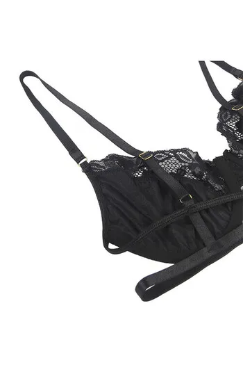 Set Lingerie Sublime: Eleganza e Seduzione