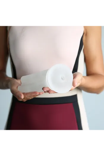 TITAN by KIIROO Power Sleeve: Massima Potenza e Resistenza per Esperienze Intense