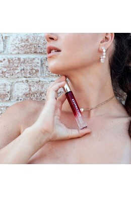 Pheromone Perfume for Universal Attraction