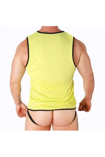 Maglietta Red Macho - Taglio Sportivo e Materiale Leggero